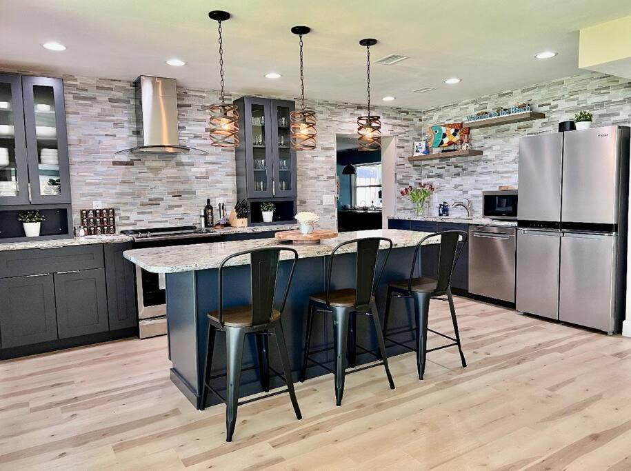 Sea La Vie - Beach Town Charm+Newly Renovated Cocoa Beach Exterior photo